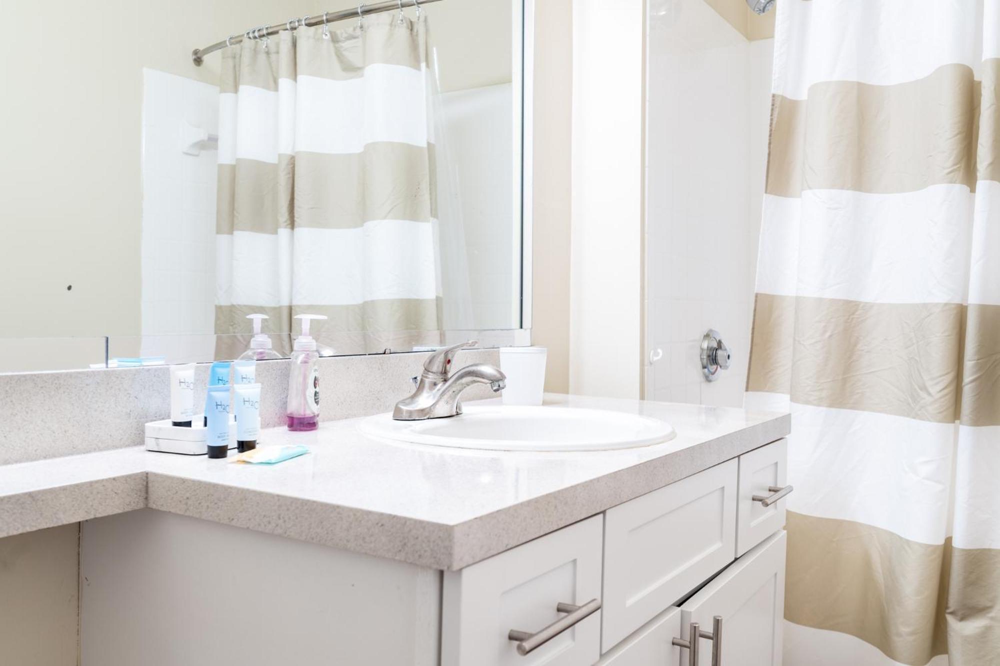 Champions Walk Apartments By Barsala Bradenton Room photo